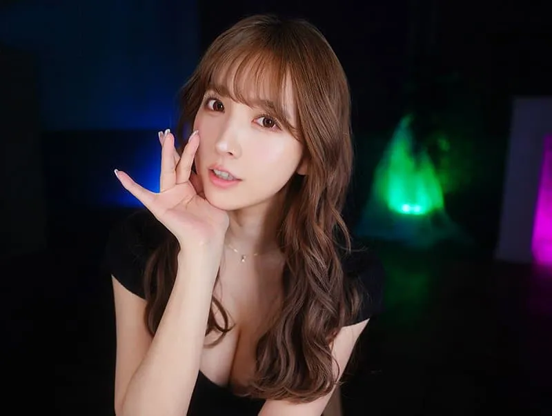 Yua mikami và những chuyện quyến rũ gạ xoạc nhẹ nhàng