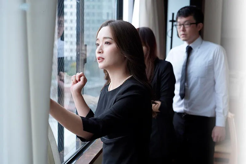 ông chồng mất 3 năm, mẹ kế trẻ tìm đến con người chồng giải tỏa thiếu thốn